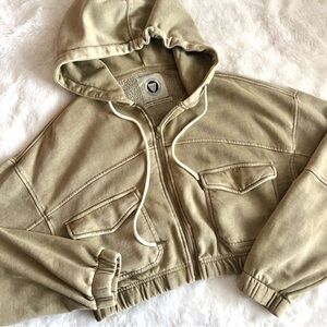 urban outfitters yogi cropped hoodie